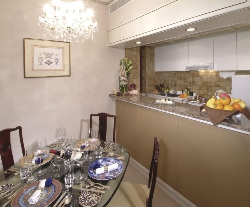 Parkview Suites Hong Kong Restaurant photo